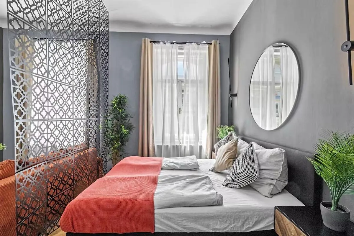 Spacious Apt 3Br I At Mariahilfer Strasse I Wifi Vienna 0*,  Austria