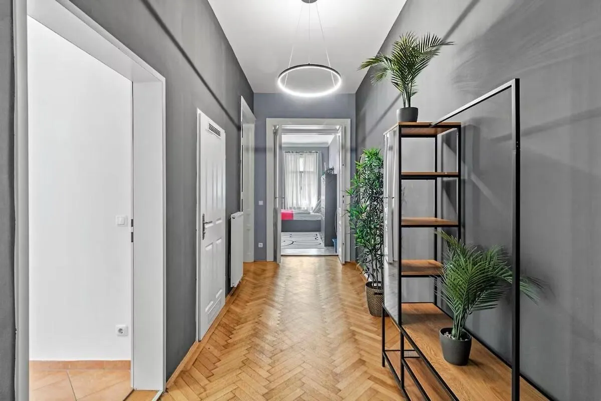 Apartment Spacious Apt 3Br I At Mariahilfer Strasse I Wifi Vienna